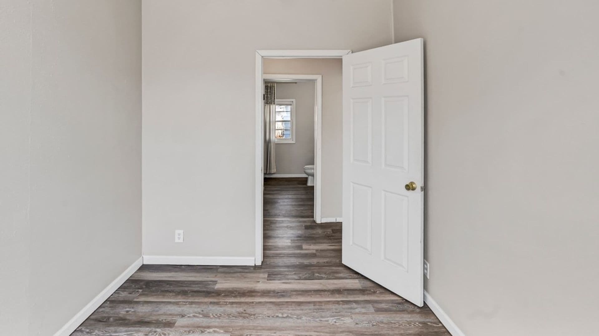 Cedar Falls Multiplex: 1315 State St Unit A