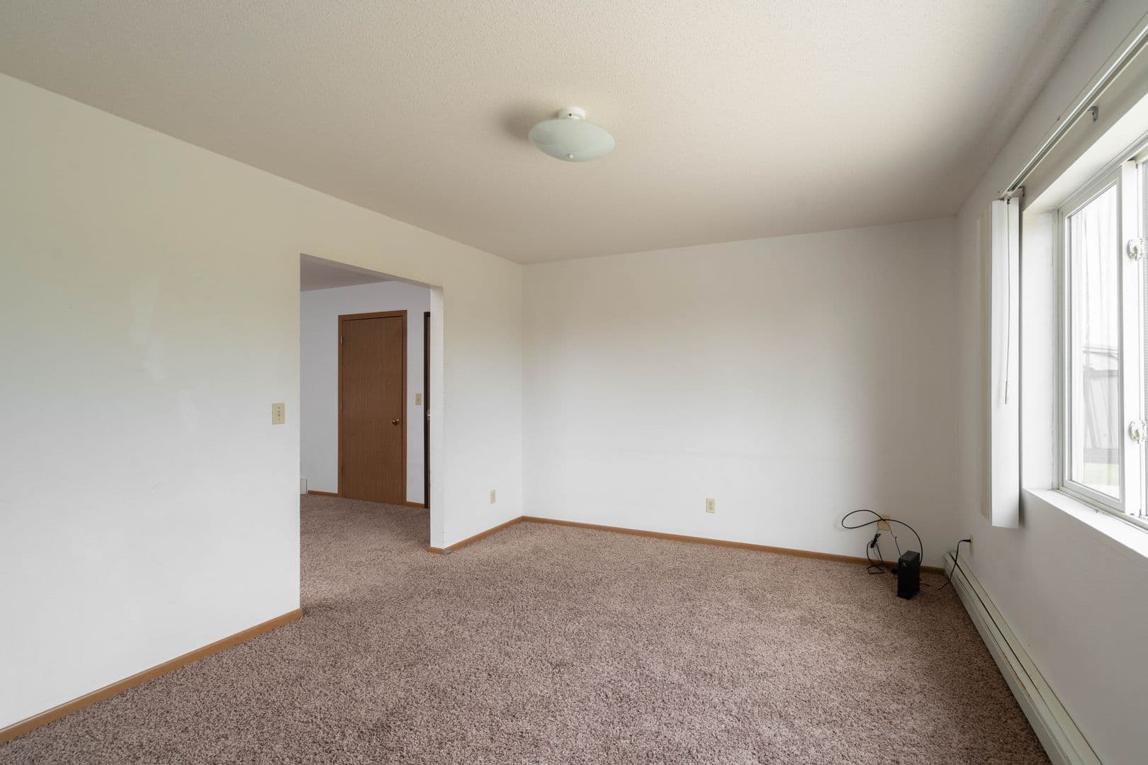 Calmar Apartment: 704 NICC Apt Dr