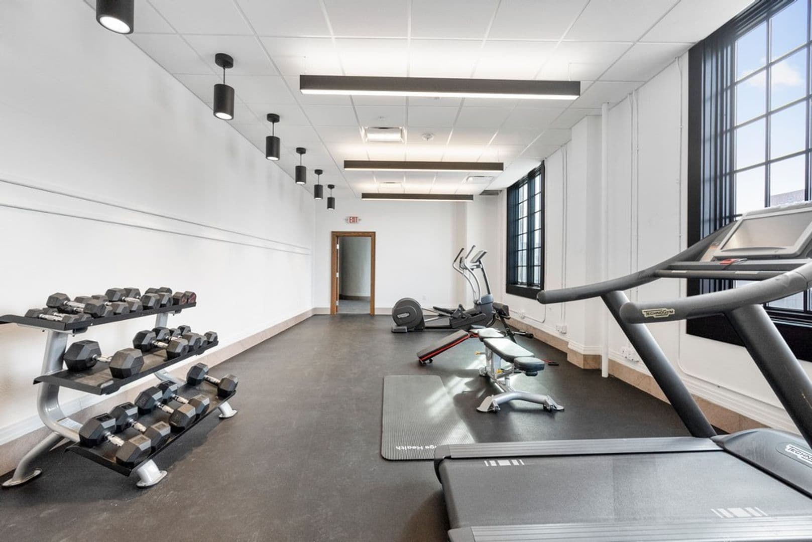 Waterloo Apartment: 325 E Park Avenue