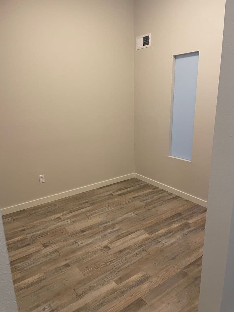 Decorah Apartment: 2336 Sweet Parkway Road