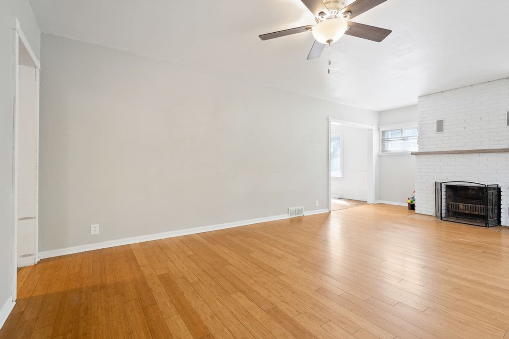 Cedar Falls House: 1604 Olive St