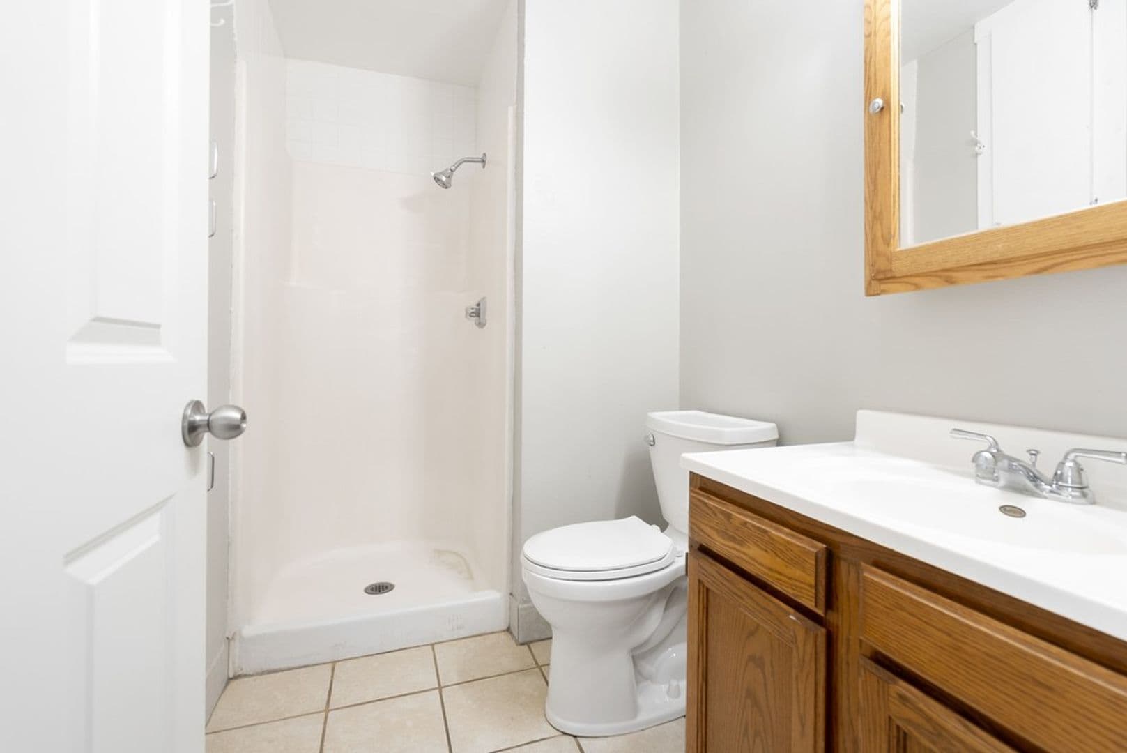 Cedar Falls Apartment: 1015 W 22nd St