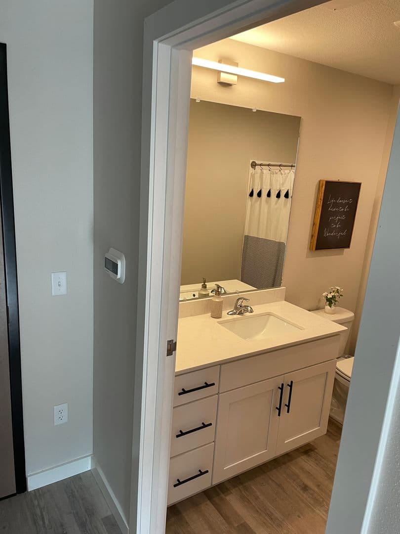 Decorah Apartment: 2336 Sweet Parkway Road