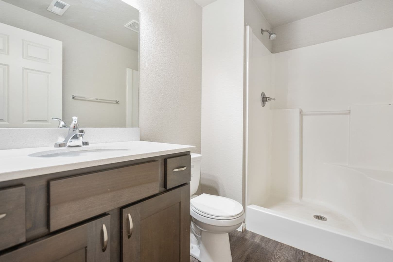 Cedar Falls Apartment: 2019 Olive St