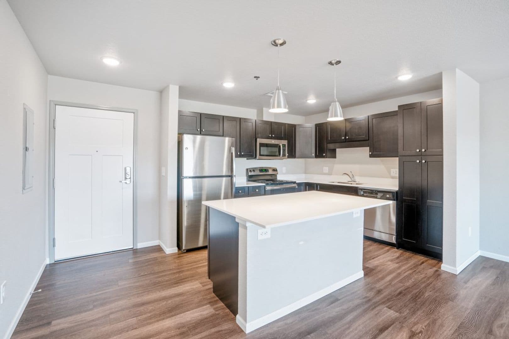 Waterloo Apartment: 45 W Jefferson Street