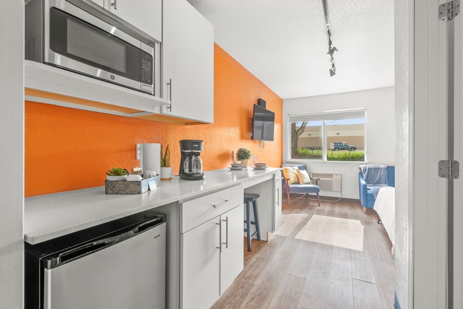 Cedar Falls Apartment: 4117 University Ave