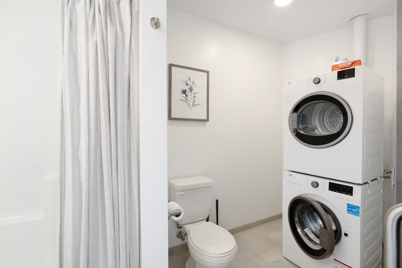Waterloo Apartment: 335 Cedar Street