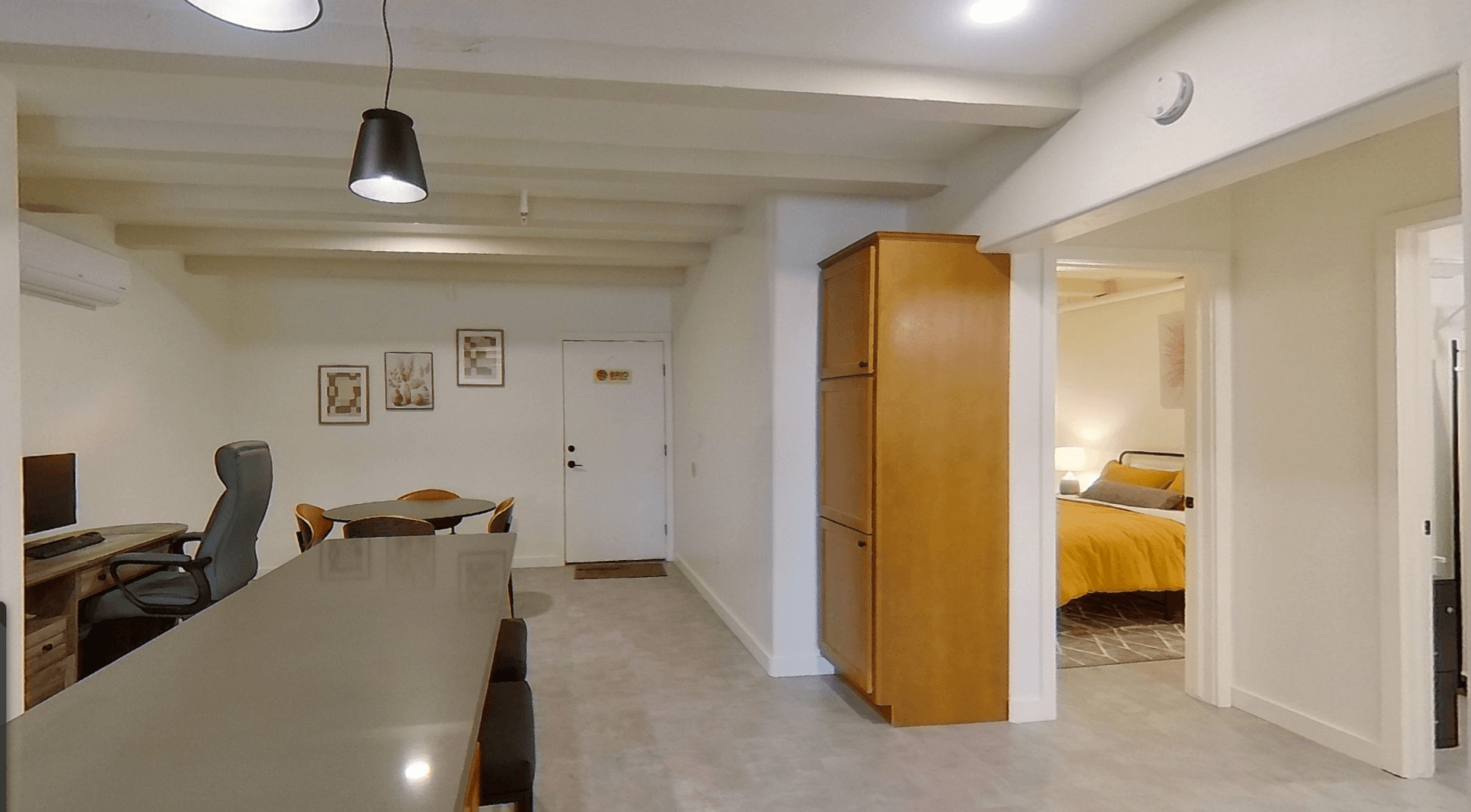 Albuquerque Apartment: 11930 Menaul BLVD NE