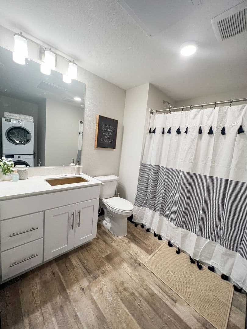 Decorah Apartment: 2342 Sweet Parkway Road