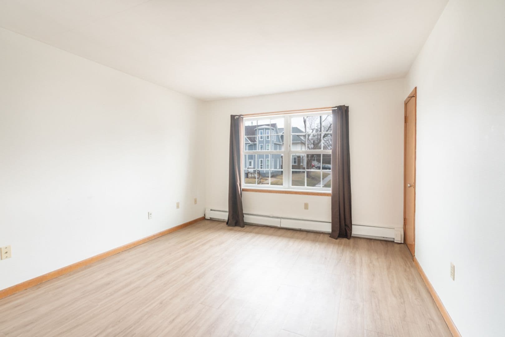 Cedar Falls Apartment: 2500 Olive St