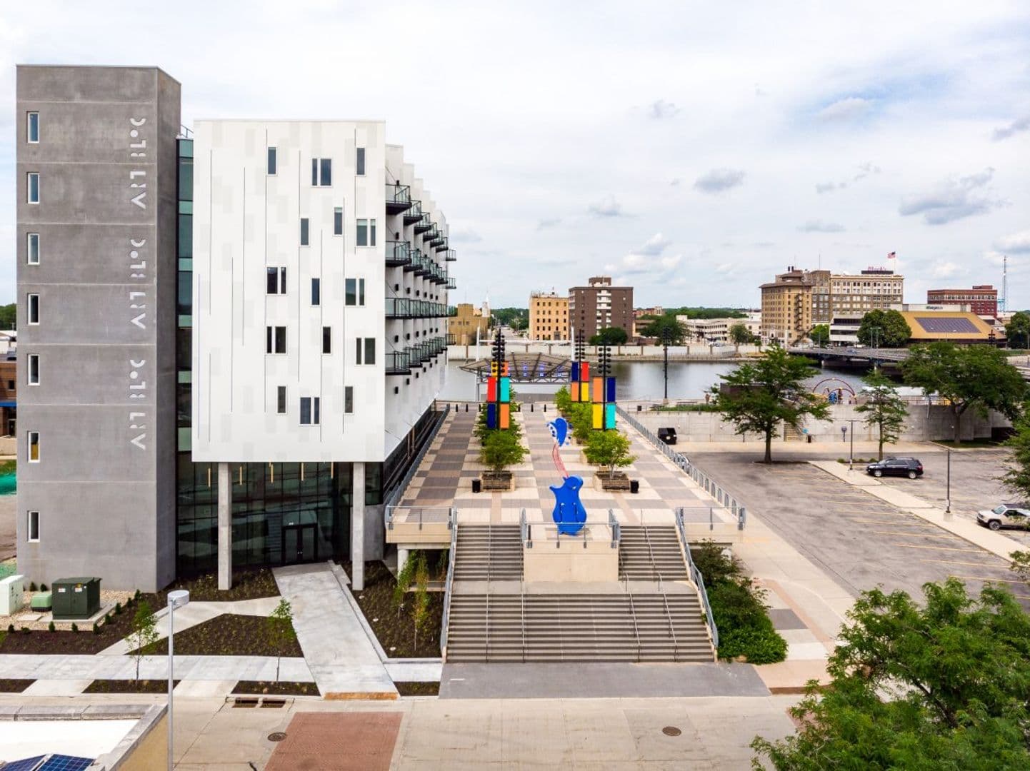 Waterloo Apartment: 335 Cedar Street