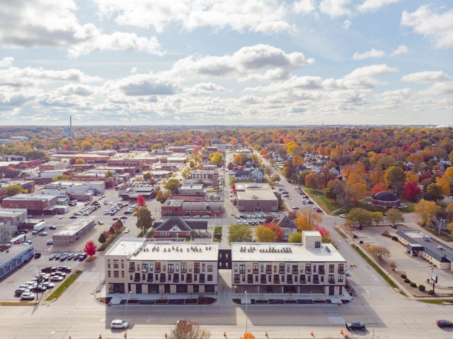 Cedar Falls Apartment: 200 W 1st St