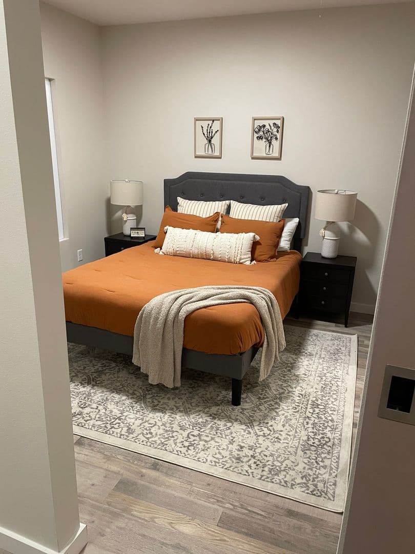 Decorah Apartment: 2336 Sweet Parkway Road