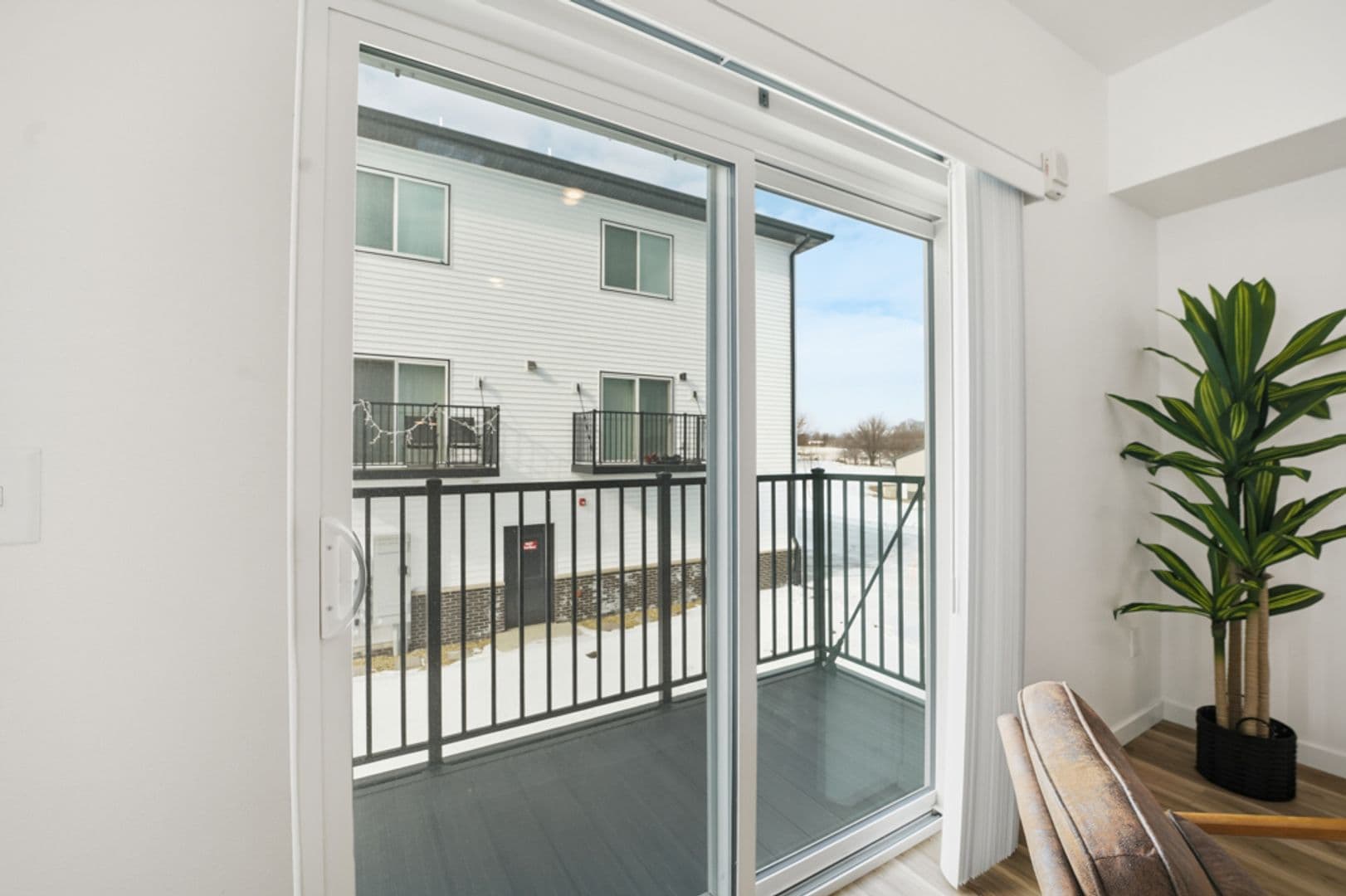 Cedar Falls Apartment: 402 Fast Ln