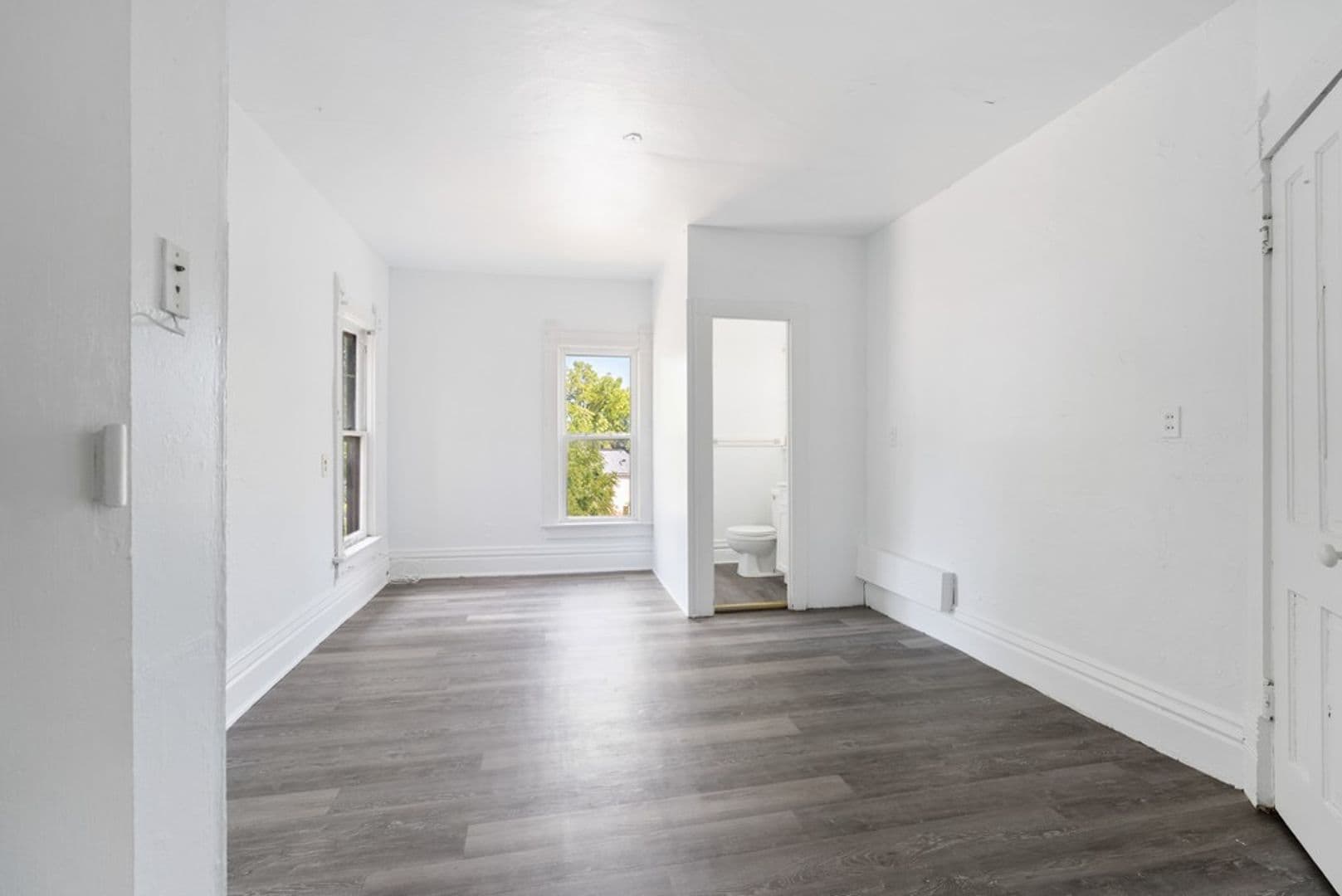 Cedar Falls Apartment: 2314 Walnut St