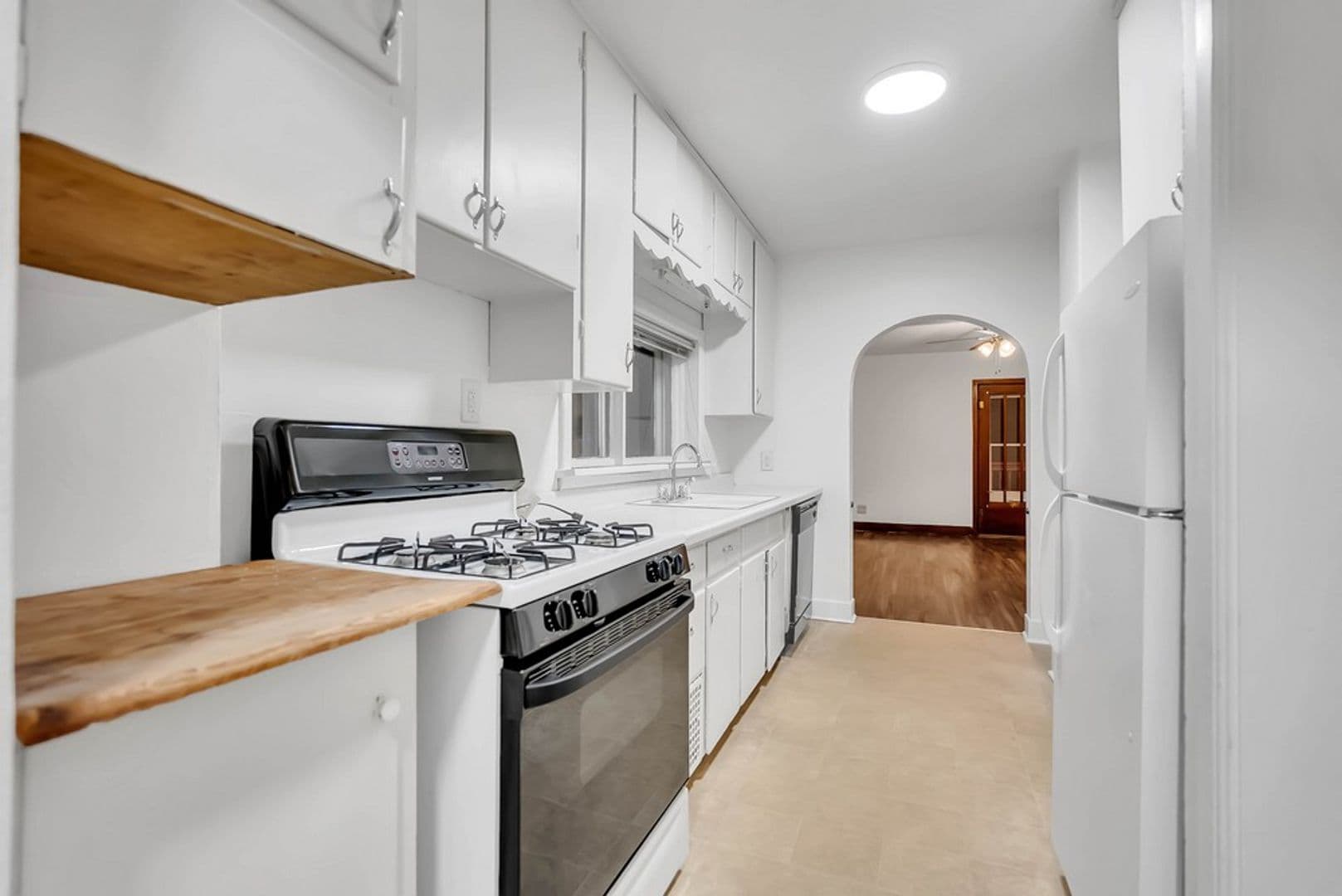 Cedar Falls House: 1115 W 11th St