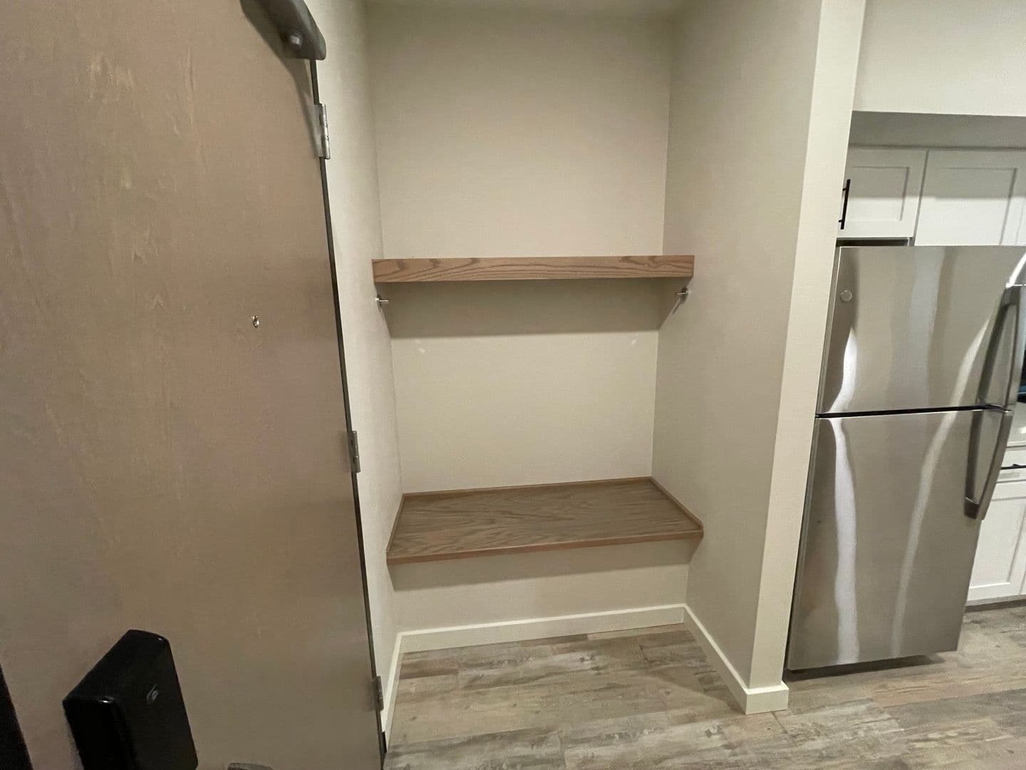 Decorah Apartment: 2336 Sweet Parkway Road