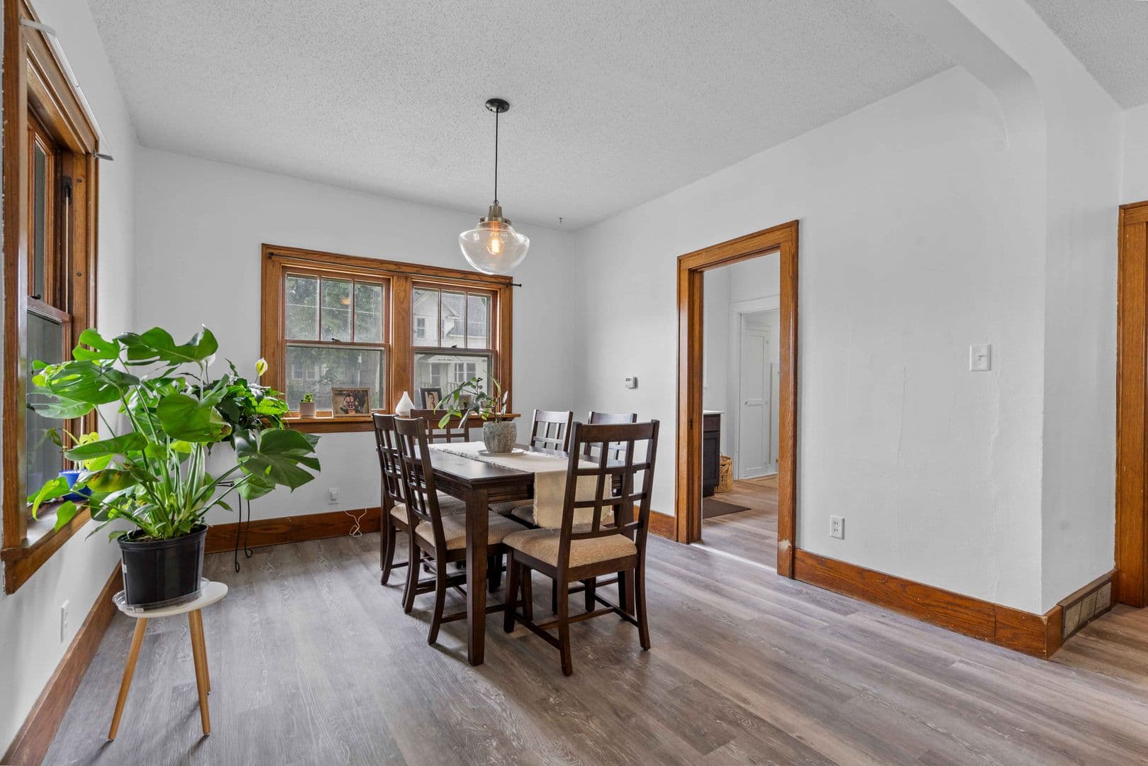 Cedar Falls House: 1621 Main St