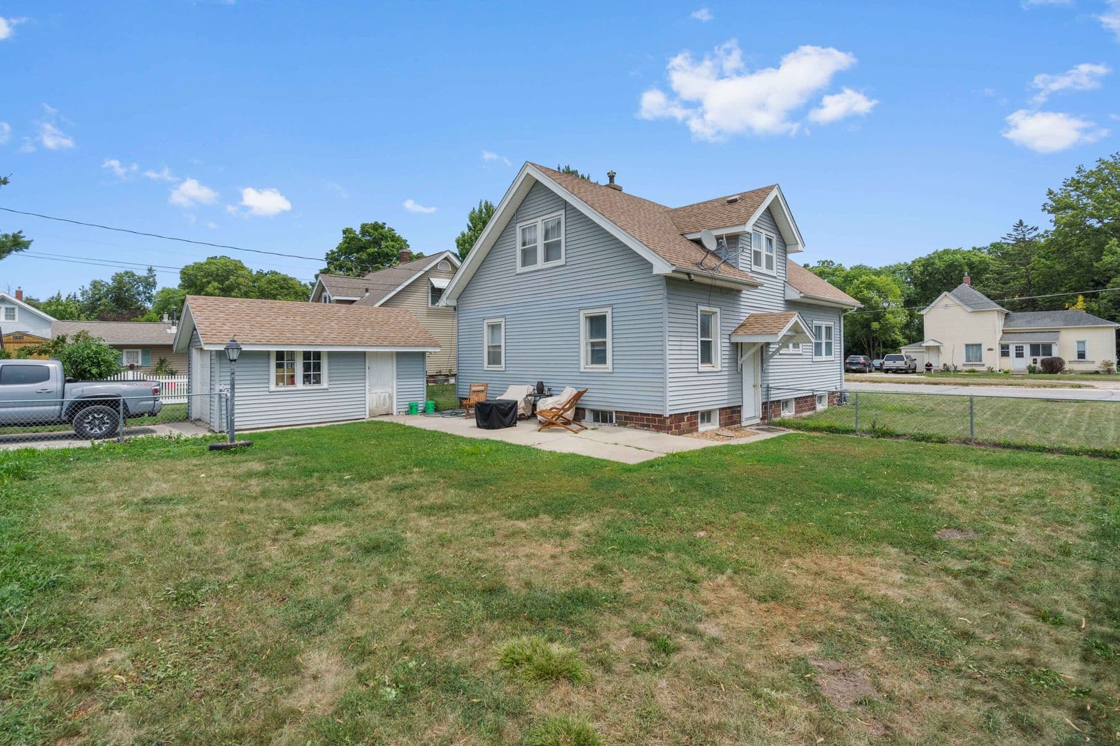 Cedar Falls House: 1621 Main St