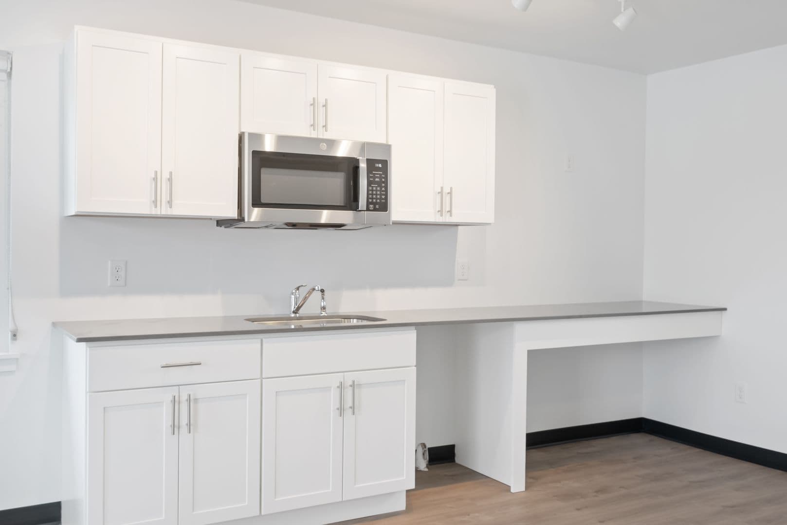 Cedar Falls Apartment: 4711 University Ave