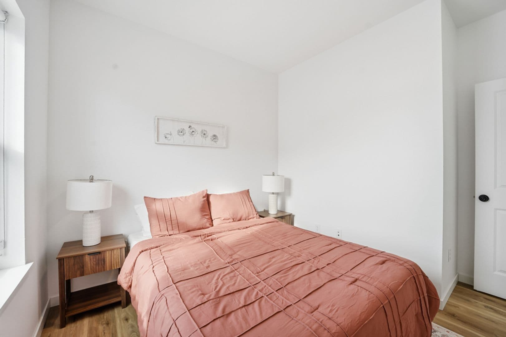 Cedar Falls Apartment: 402 Fast Ln