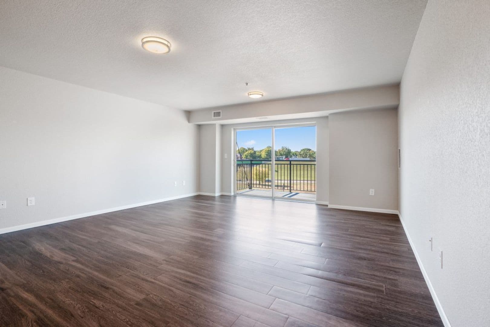 Waterloo Apartment: 45 W Jefferson Street