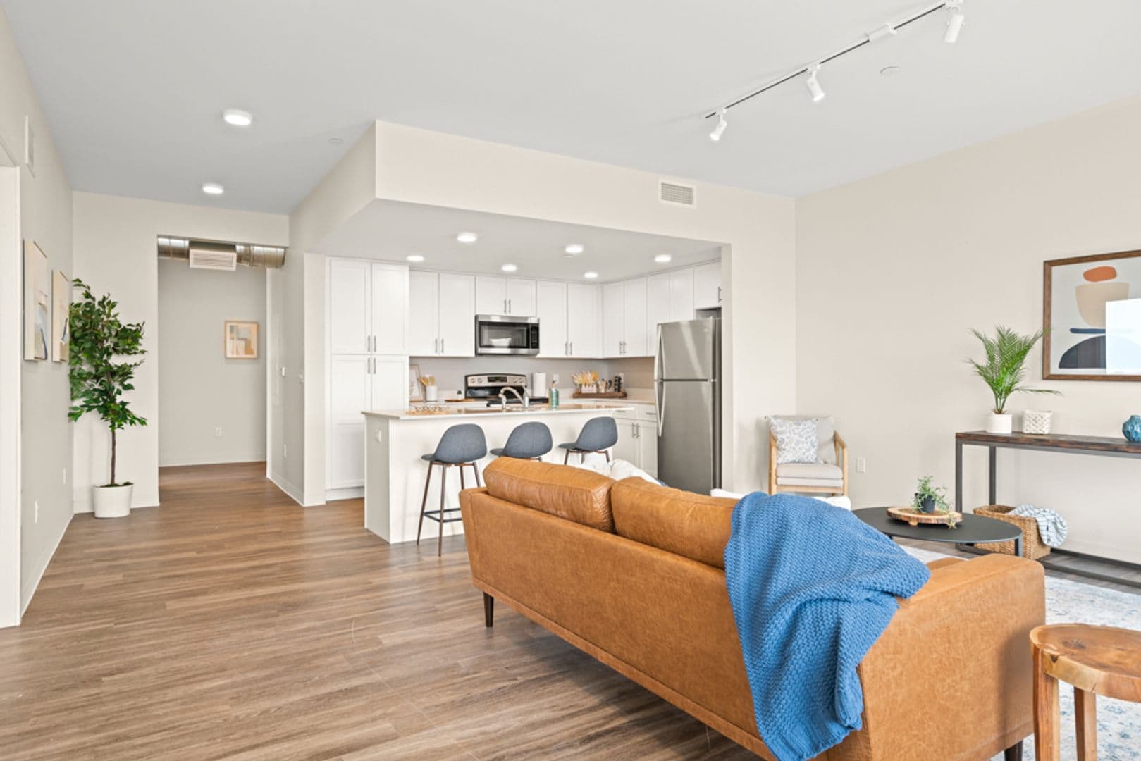 Cedar Falls Apartment: 825 Bluegrass Cir