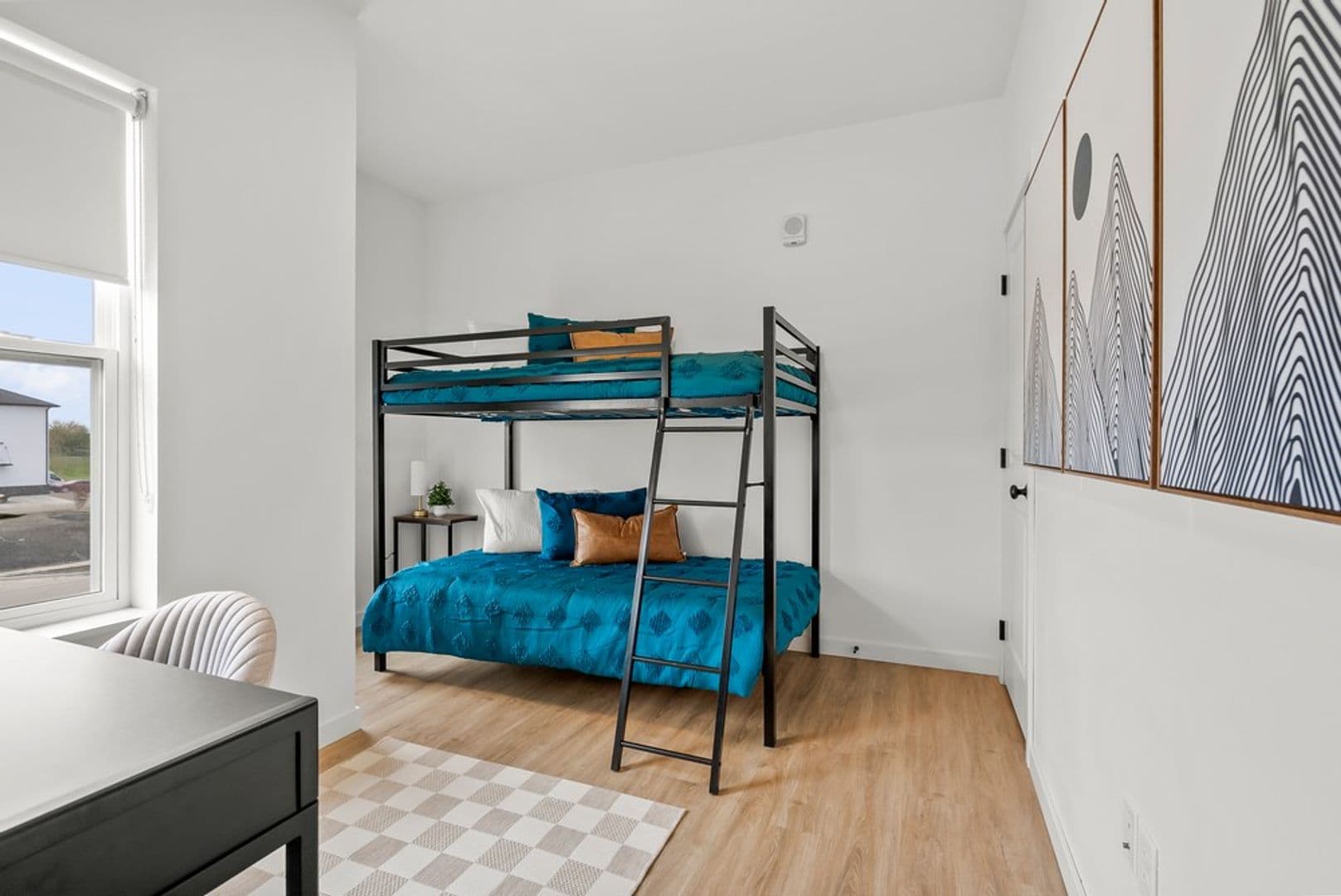 Cedar Falls Apartment: 402 Fast Ln
