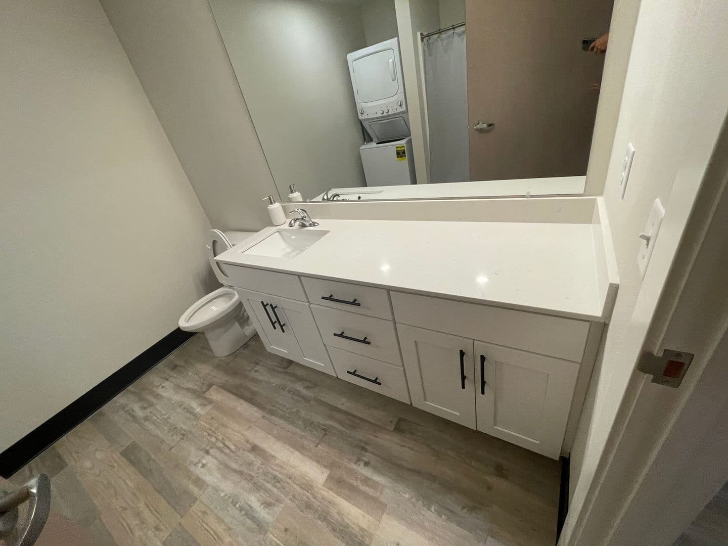 Decorah Apartment: 2336 Sweet Parkway Road