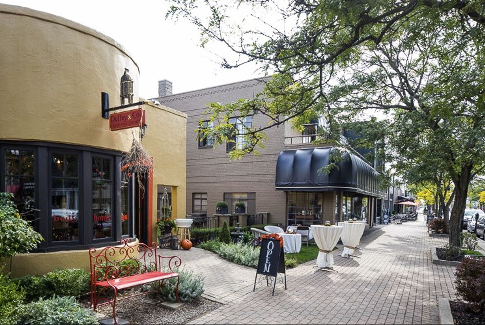 Grosse Pointe Park Apartment: 837 Beaconsfield Ave
