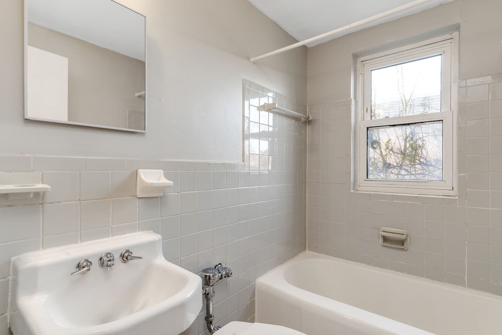 Detroit Apartment: 550 Parkview