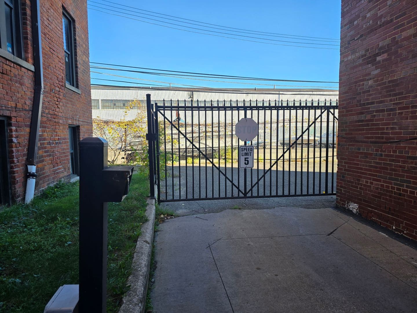 Detroit Apartment: 550 Parkview