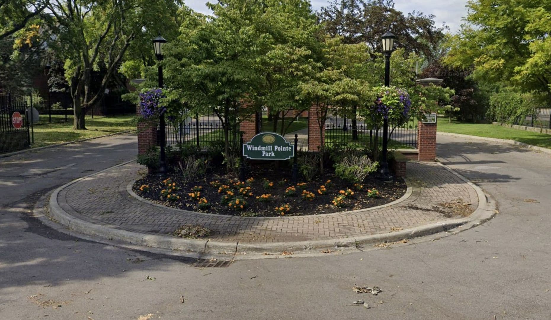 Grosse Pointe Park Apartment: 1178 Beaconsfield Ave