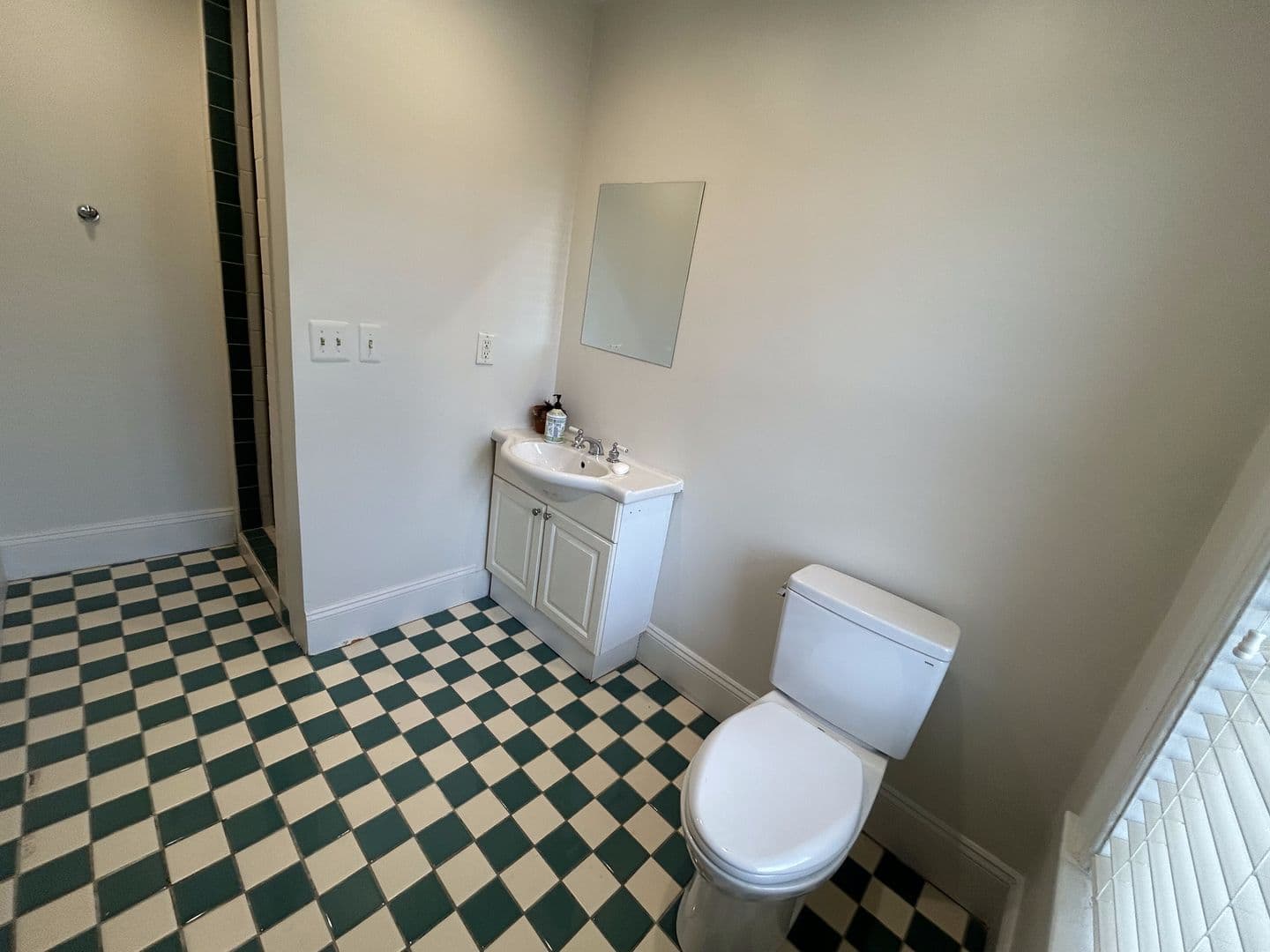 Detroit Apartment: 3951 2nd Ave
