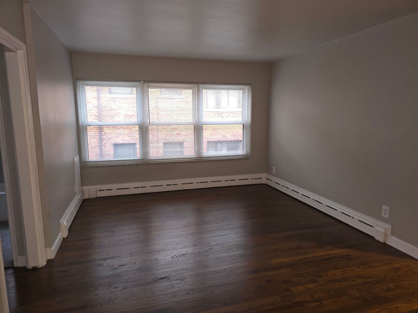 Detroit Apartment: 550 Parkview