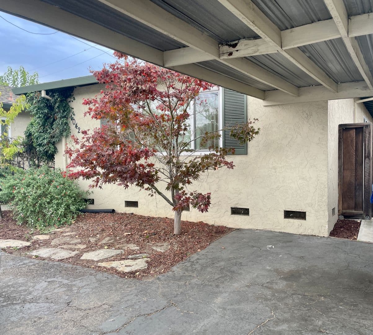 Campbell House: 1042 W. Hacienda Ave