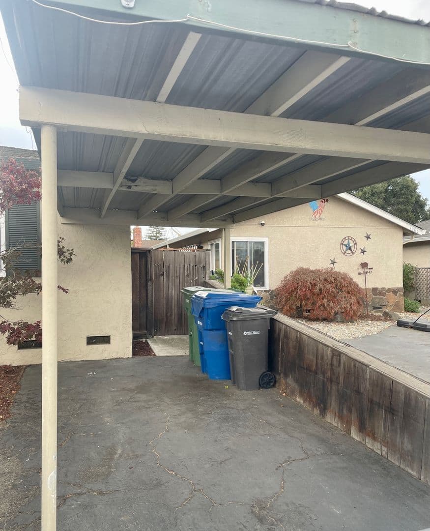 Campbell House: 1042 W. Hacienda Ave