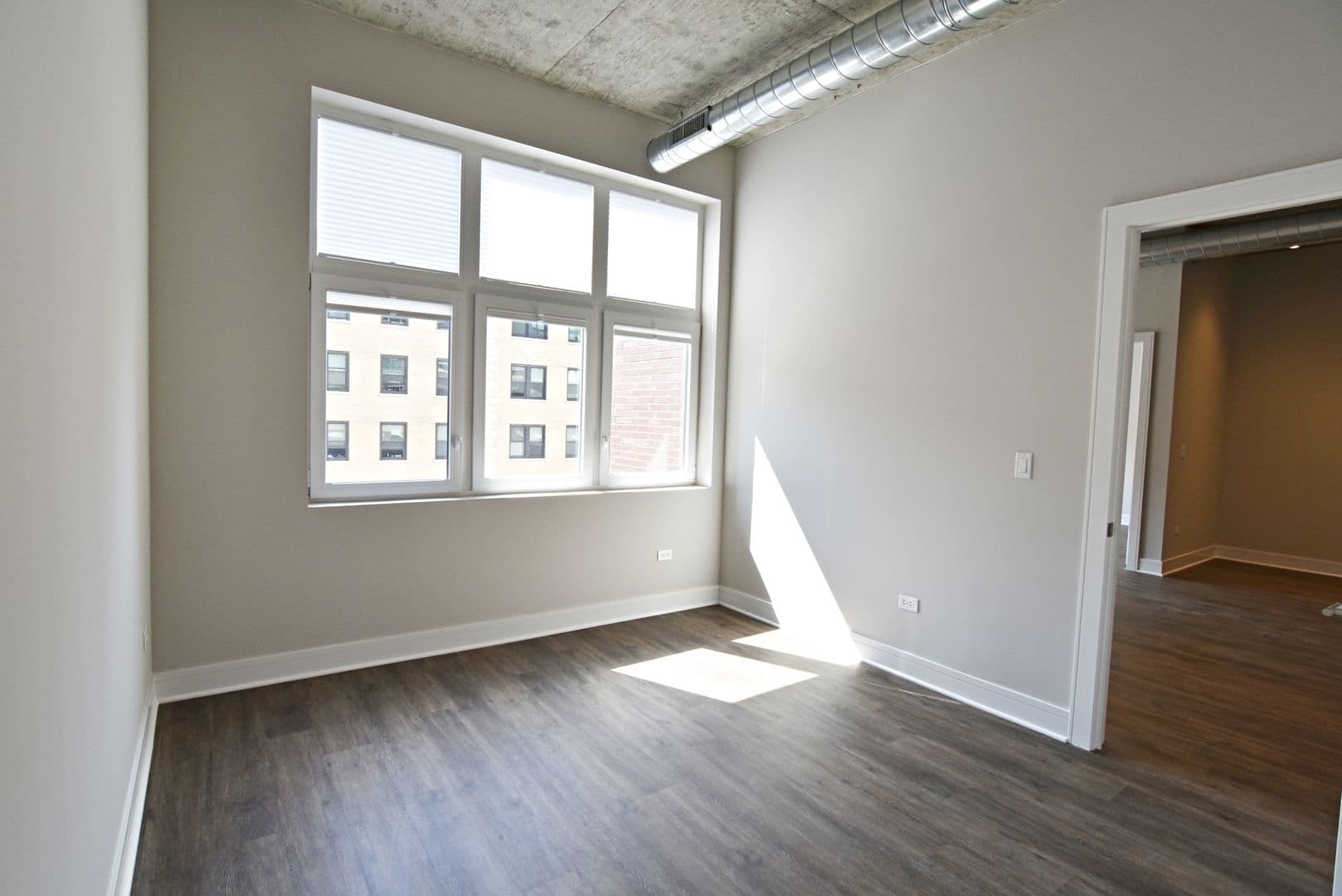 Chicago Apartment: 3817 - 45 N. BROADWAY ST