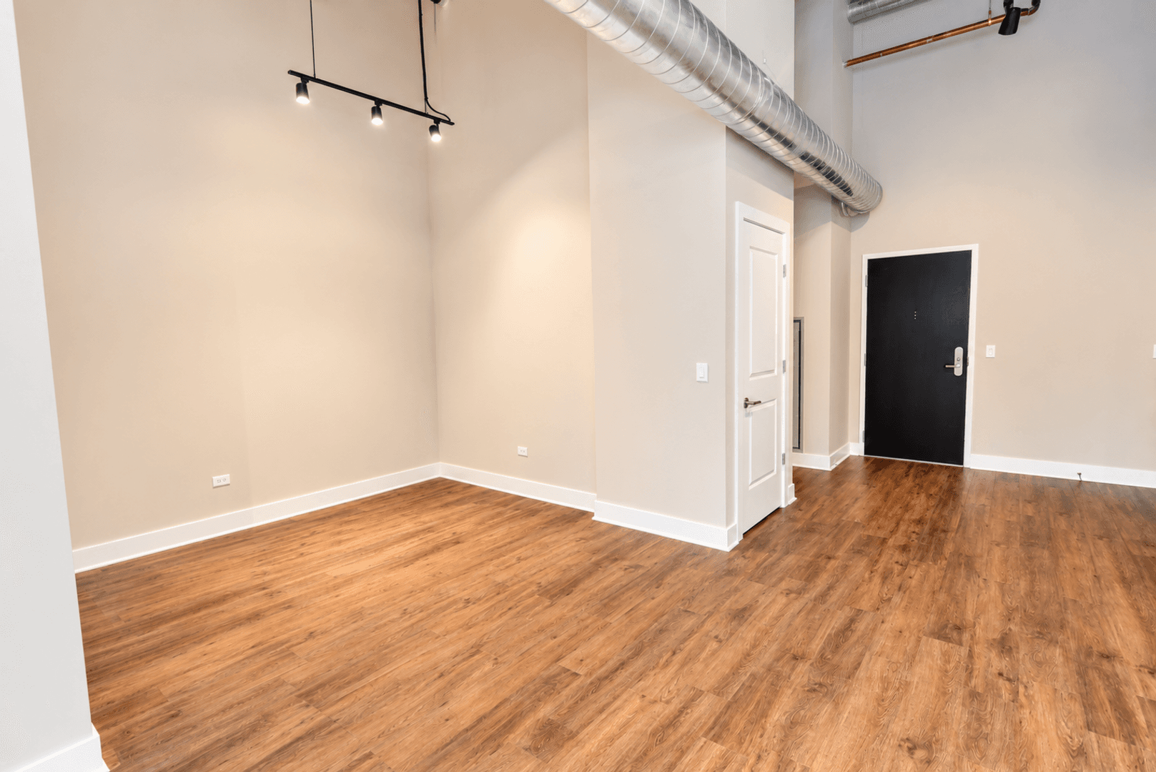 Chicago Apartment: 3817 - 45 N. BROADWAY ST