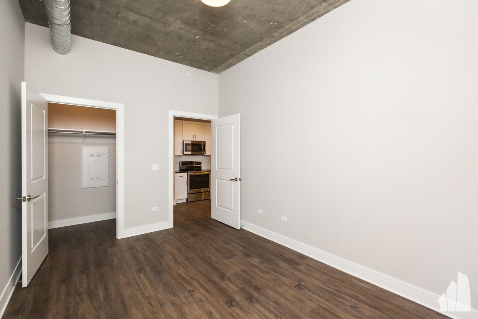 Chicago Apartment: 3817 - 45 N. BROADWAY ST