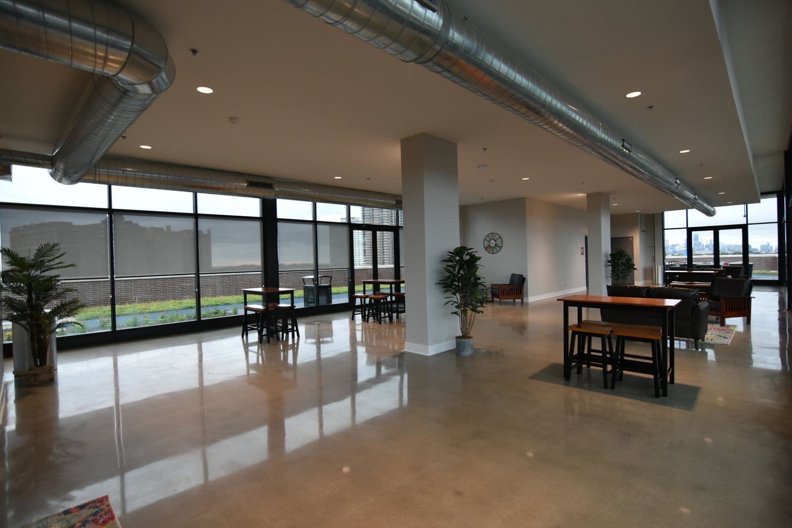 Chicago Apartment: 3817 - 45 N. BROADWAY ST
