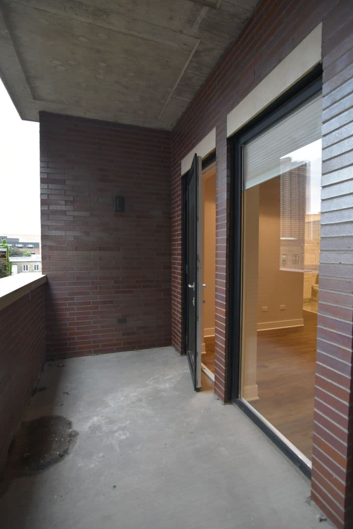 Chicago Apartment: 3817 - 45 N. BROADWAY ST