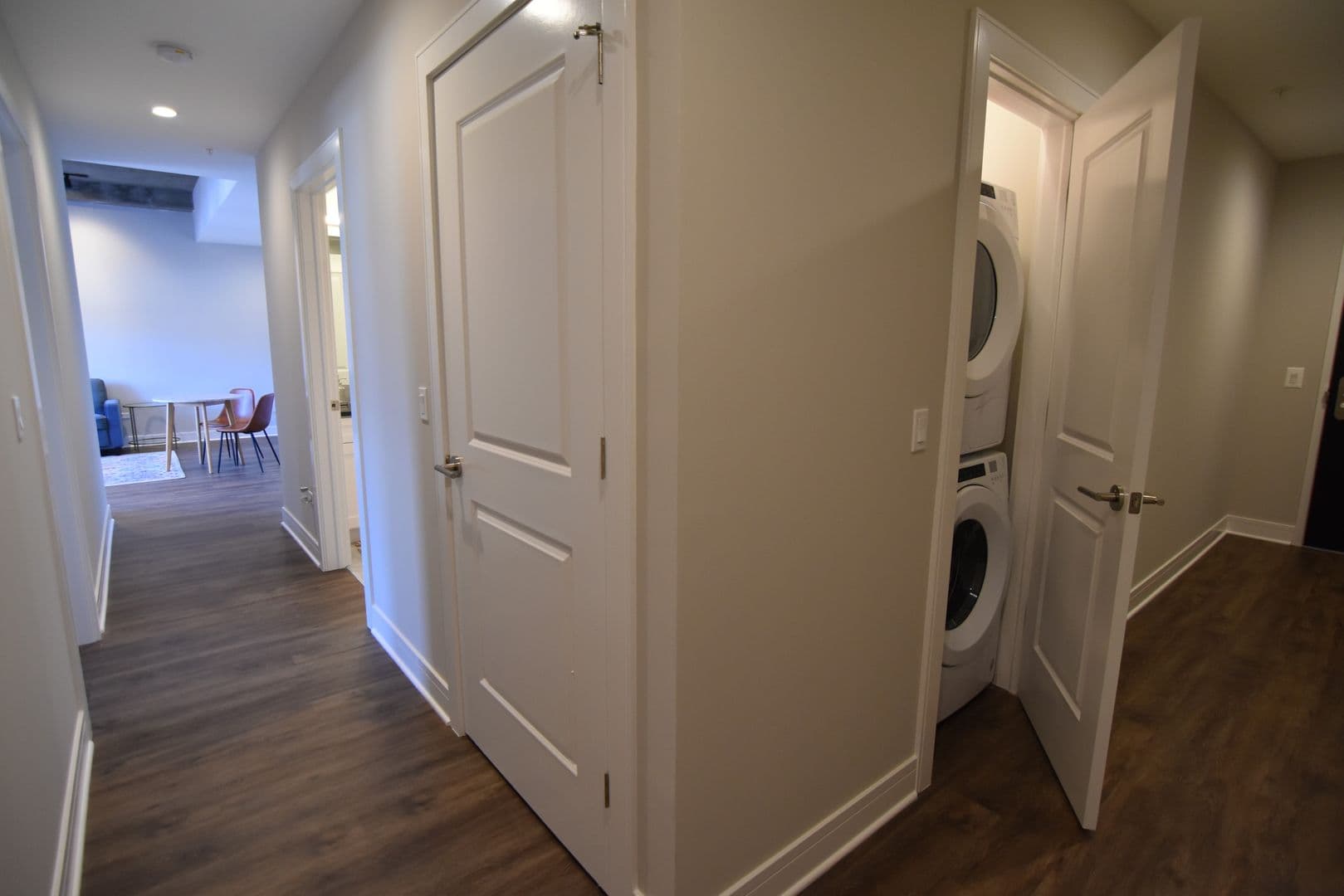 Chicago Apartment: 3817 - 45 N. BROADWAY ST