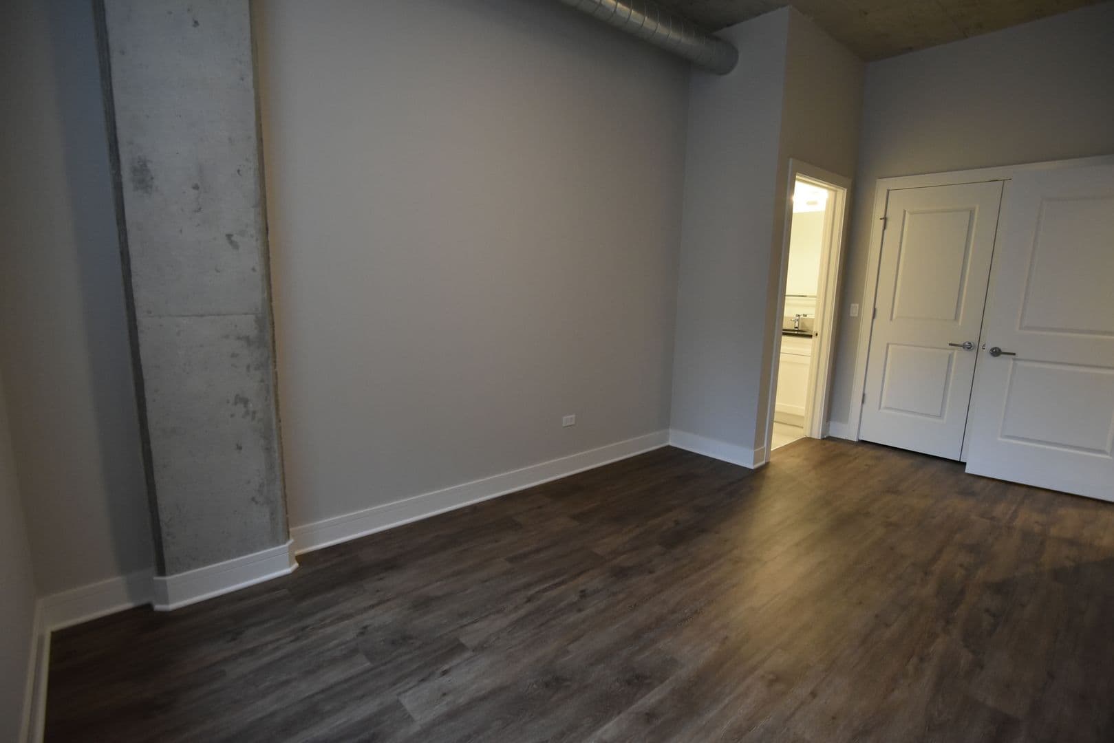 Chicago Apartment: 3817 - 45 N. BROADWAY ST