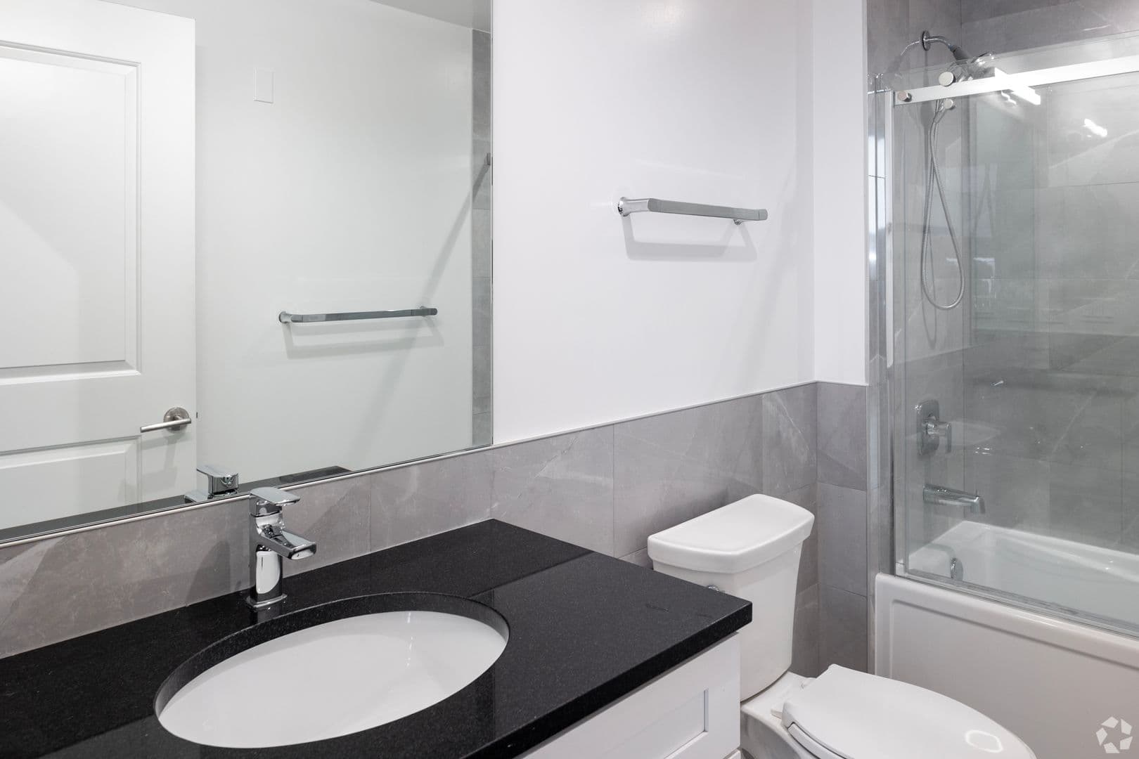 Chicago Apartment: 3817 - 45 N. BROADWAY ST