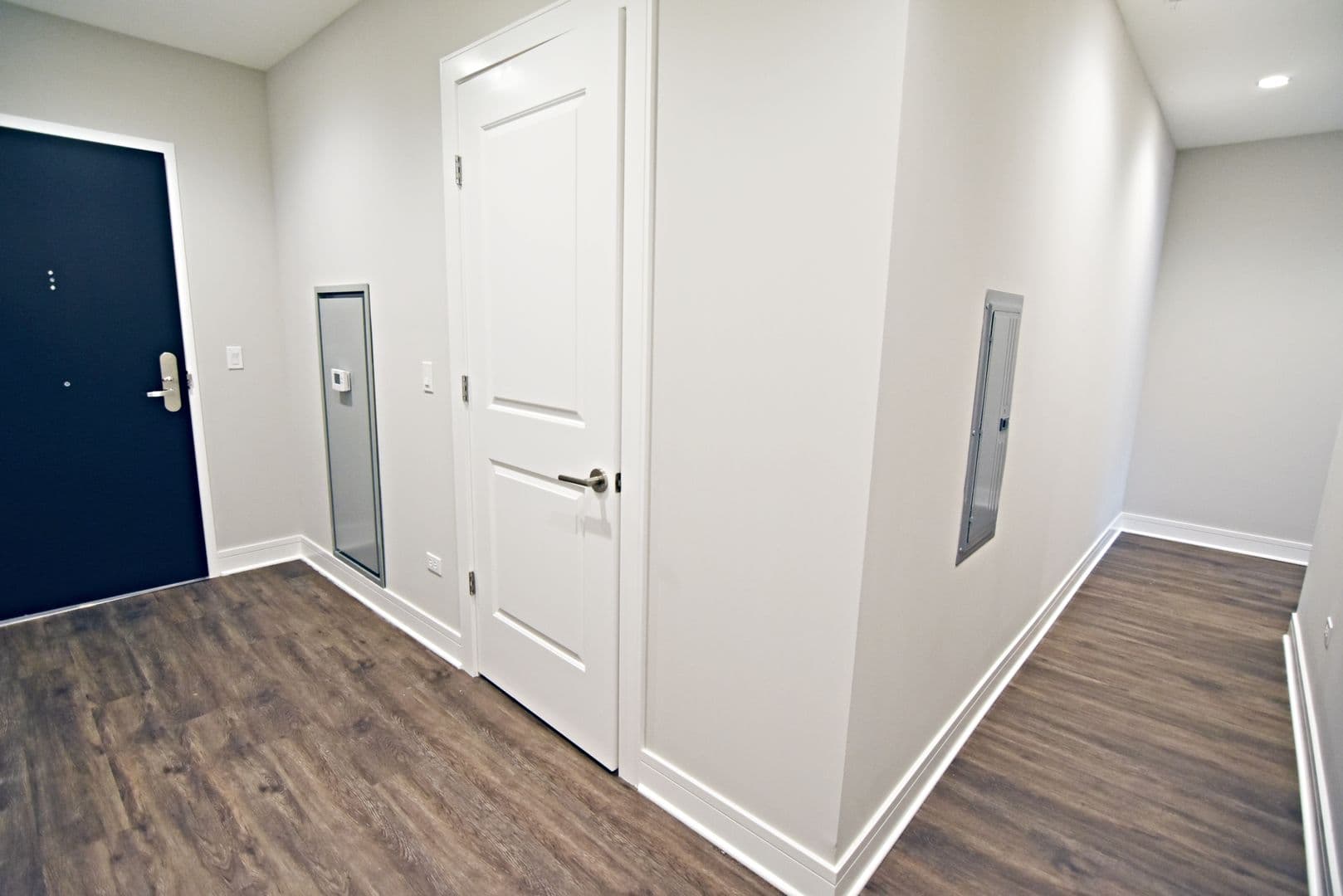 Chicago Apartment: 3817 - 45 N. BROADWAY ST