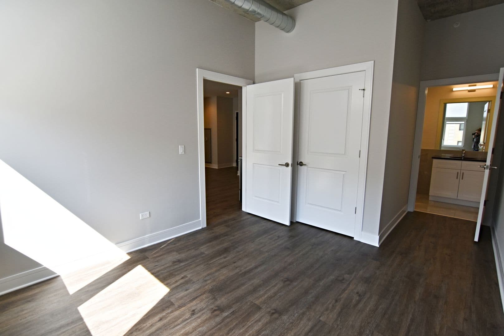 Chicago Apartment: 3817 - 45 N. BROADWAY ST