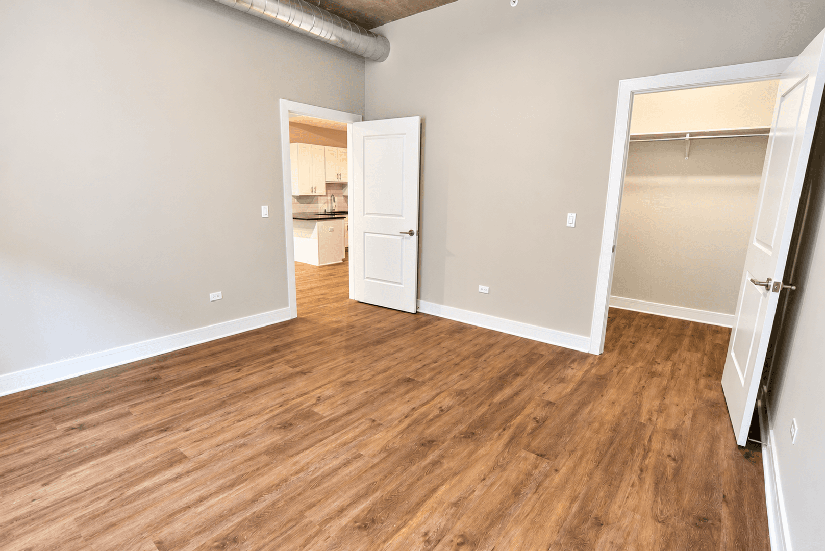 Chicago Apartment: 3817 - 45 N. BROADWAY ST