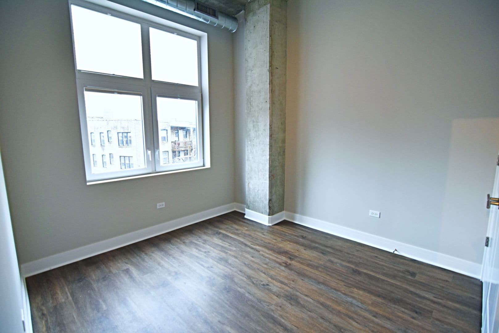 Chicago Apartment: 3817 - 45 N. BROADWAY ST