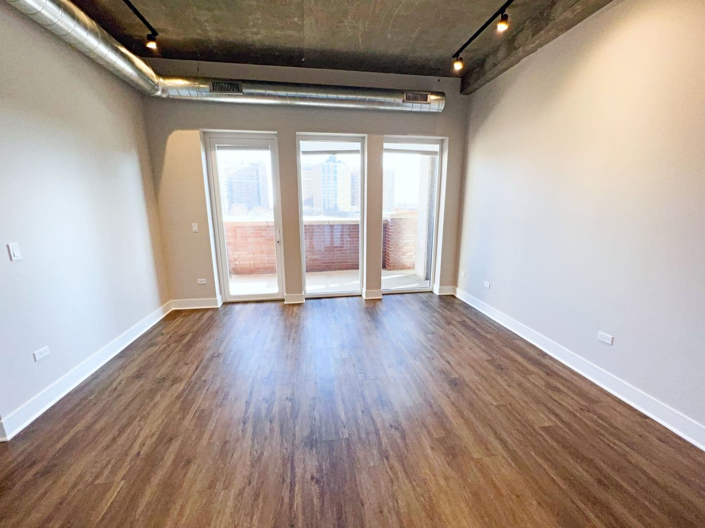 Chicago Apartment: 3817 - 45 N. BROADWAY ST